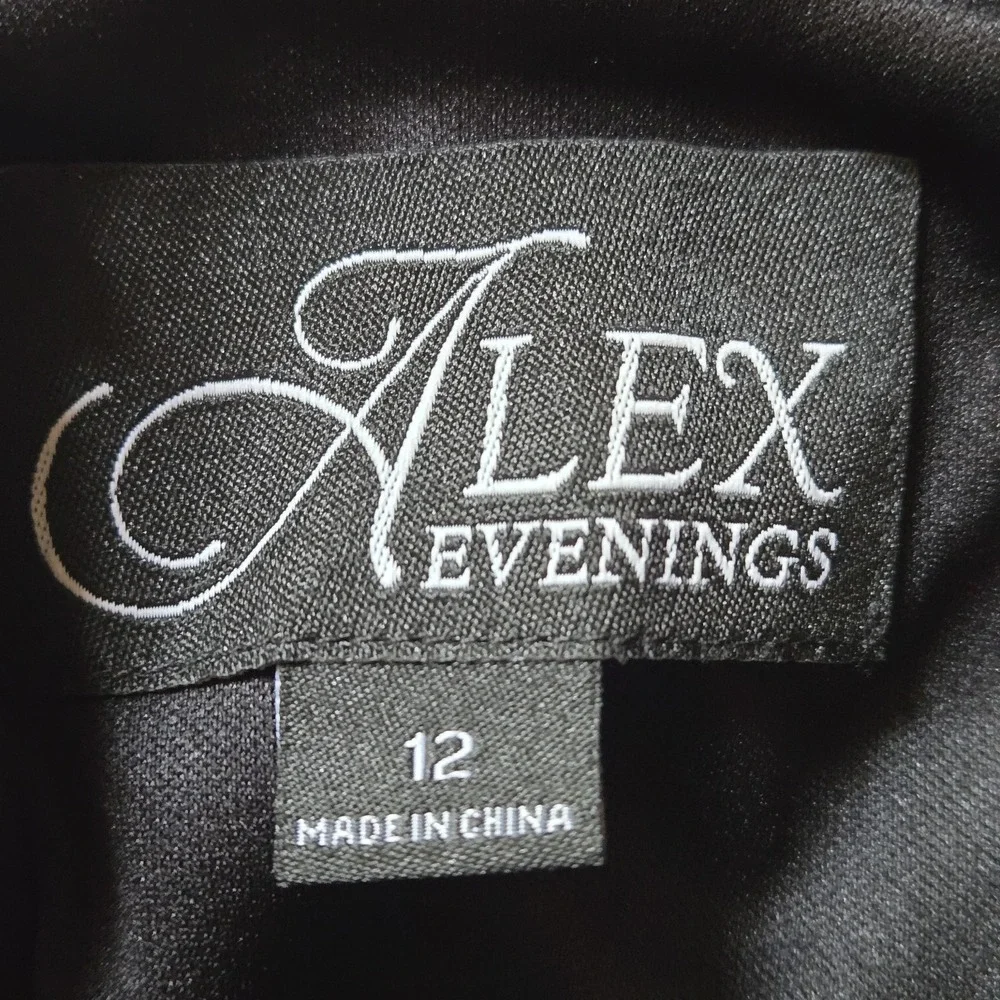 Alex Evenings Women's Size 12 Stretch Crepe Sheath Dress Illusion Neckline‎ NWT